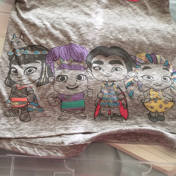 Netflix super monsters gray tee - Picture 5 of 6